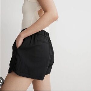 🍃 Madewell comfy black cotton shorts